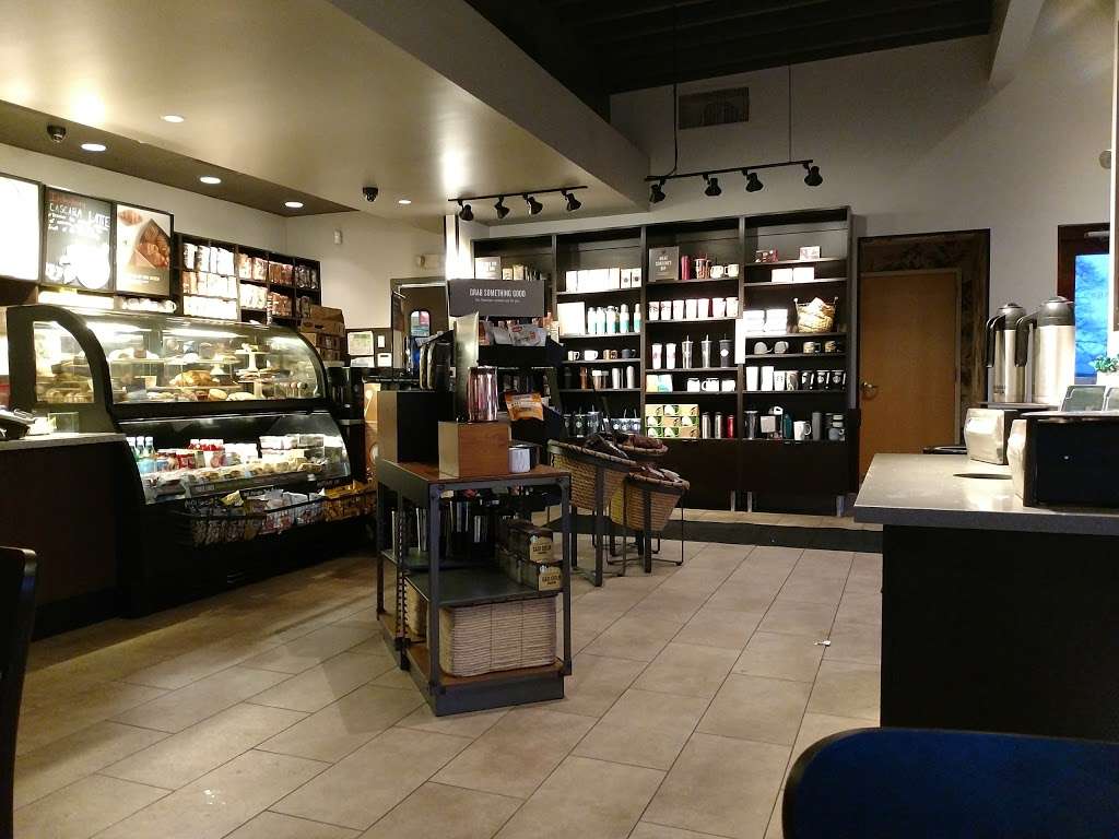 Starbucks | 2215 Rte 4 E, Fort Lee, NJ 07024, USA | Phone: (201) 592-0765