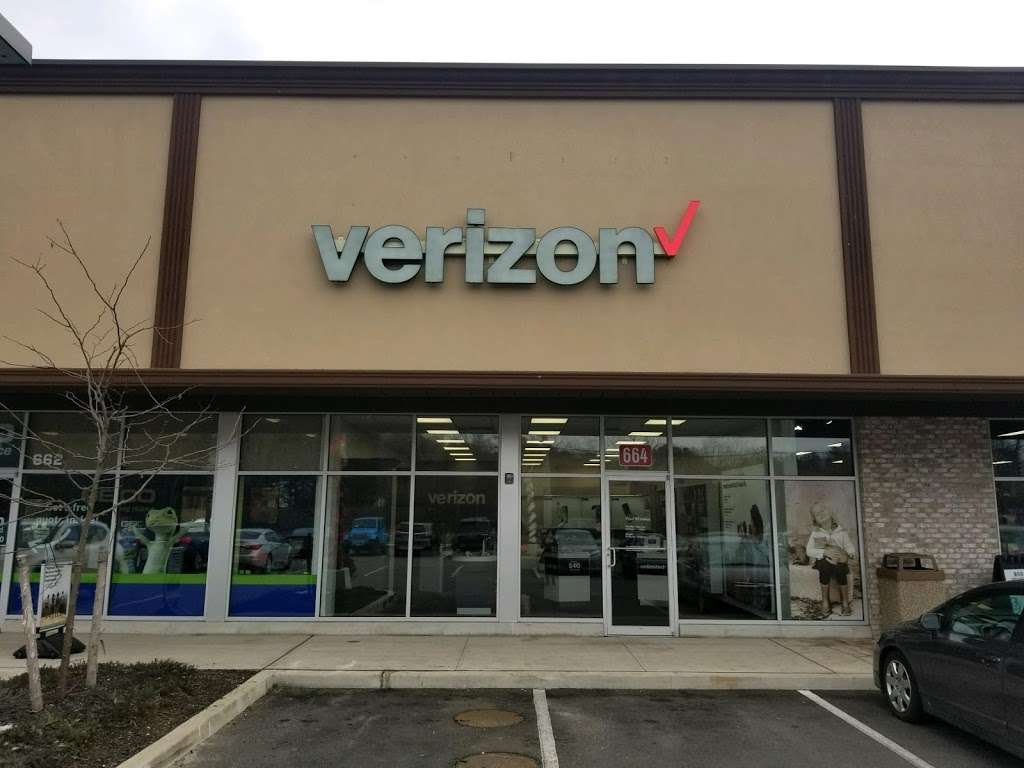 Verizon Authorized Retailer, Your Wireless | 664 Commack Rd, Commack, NY 11725, USA | Phone: (631) 493-0500