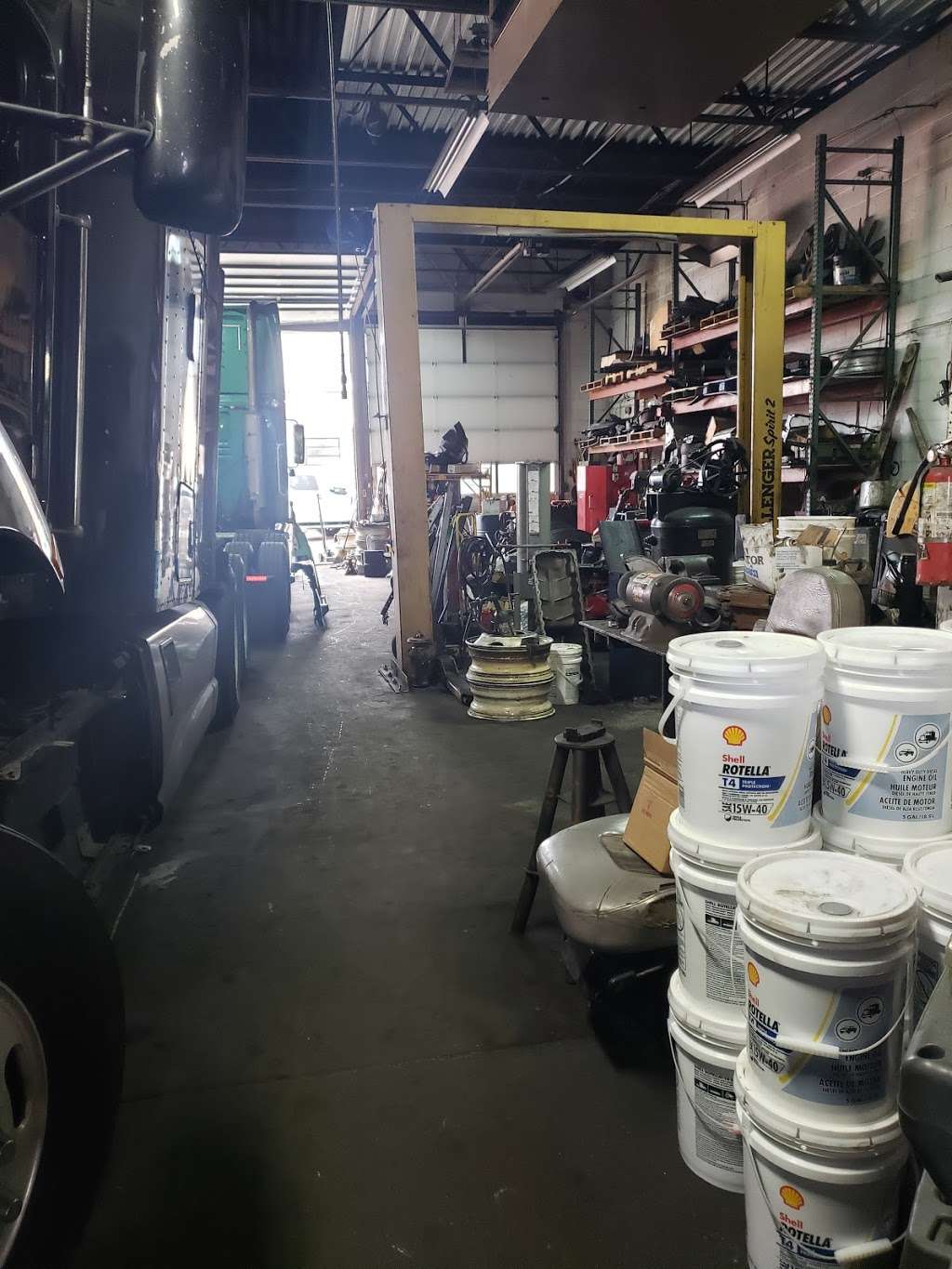 Xpress Truck Repair | 14th St, Carlstadt, NJ 07072, USA | Phone: (201) 460-0189