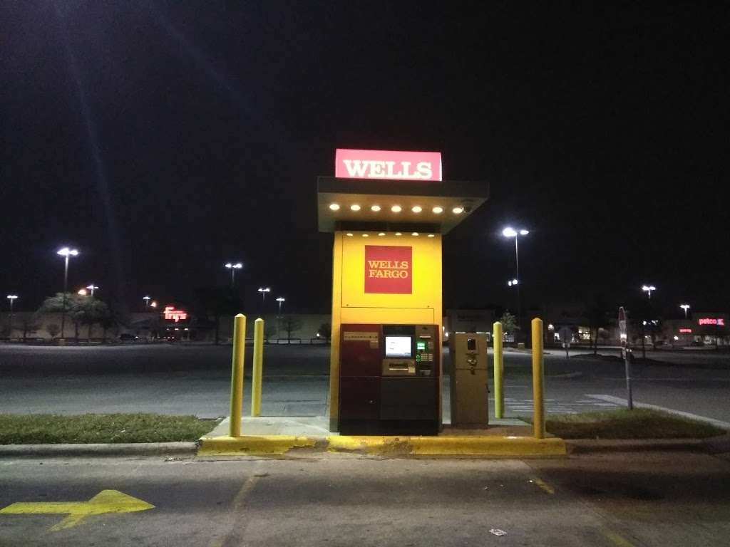 Wells Fargo ATM | 10261 North Fwy, Houston, TX 77037, USA | Phone: (800) 869-3557