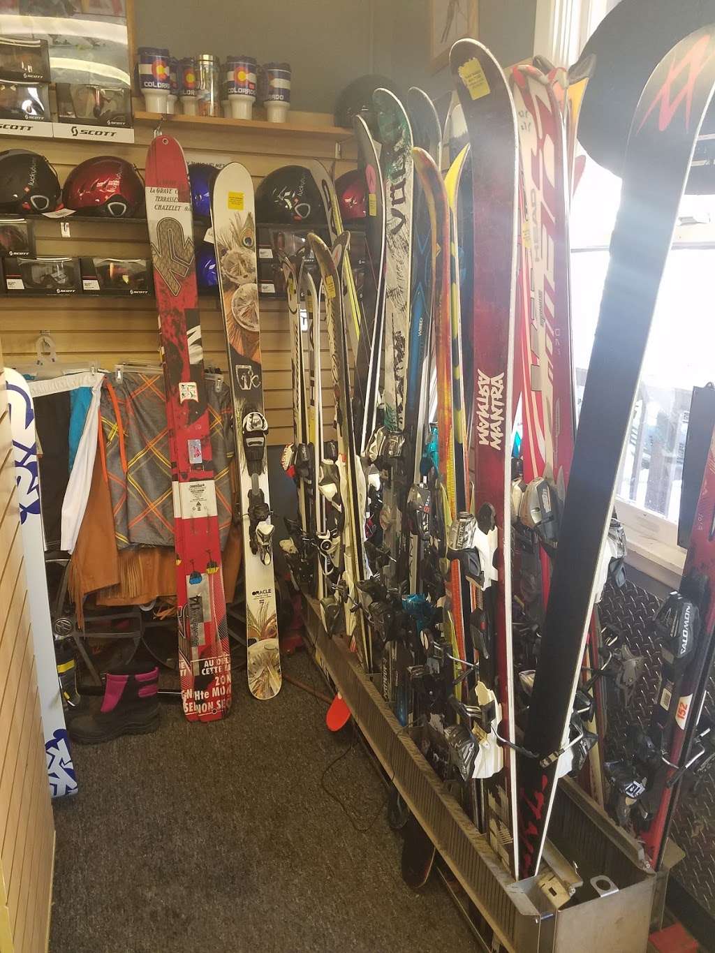 Black Diamond Ski & Cycles | 1540 Argentine St, Georgetown, CO 80444 | Phone: (720) 768-3582