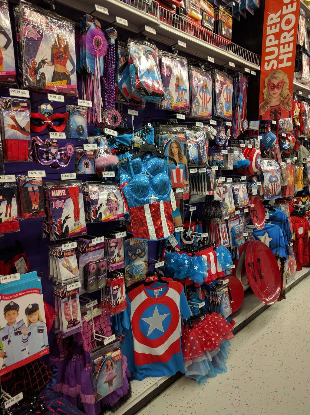 Party City | 209 Hartford Ave, Bellingham, MA 02019, USA | Phone: (508) 966-4555