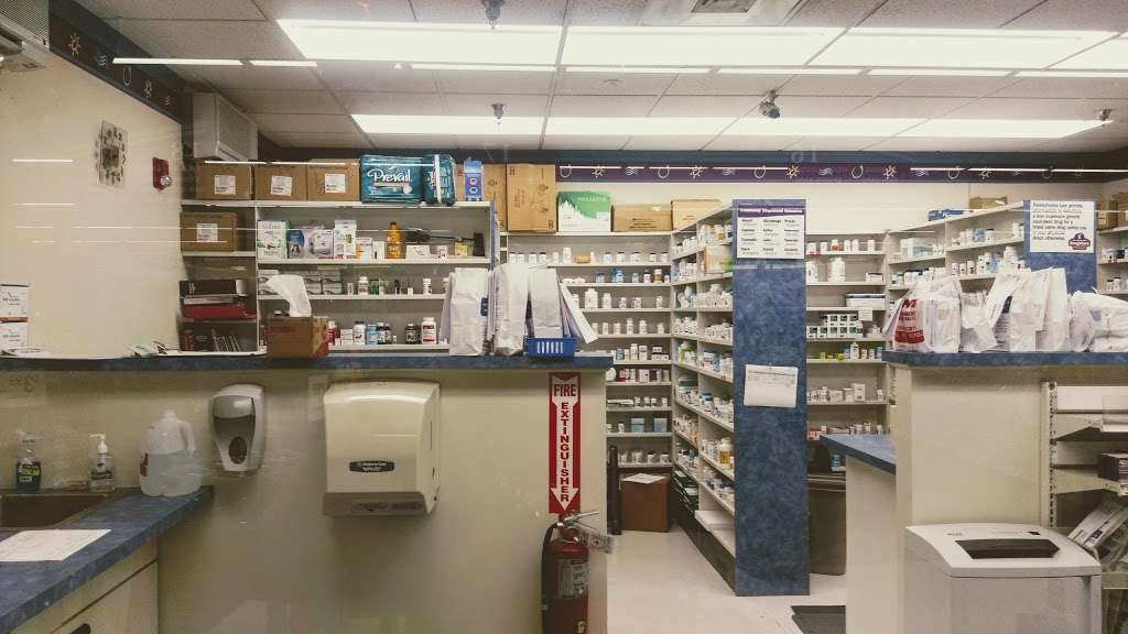 GIANT Pharmacy | 993 Wayne Ave, Chambersburg, PA 17201, USA | Phone: (717) 261-1556