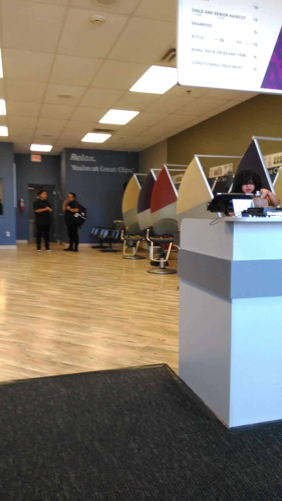 Great Clips | 10030 W McDowell Rd Ste 120, Avondale, AZ 85323, USA | Phone: (623) 478-0773