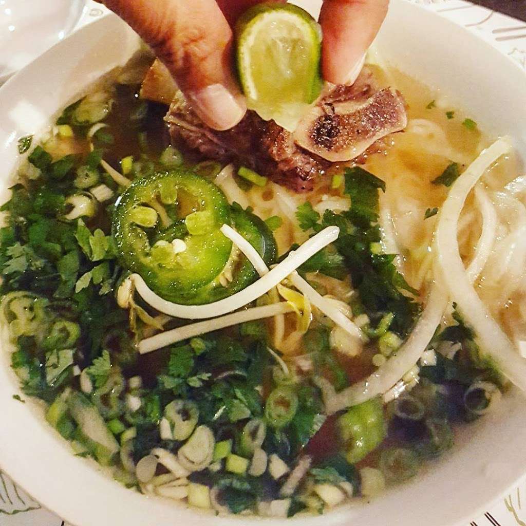 Local Pho | 2313 Edwards St #145, Houston, TX 77007, USA | Phone: (281) 501-2705