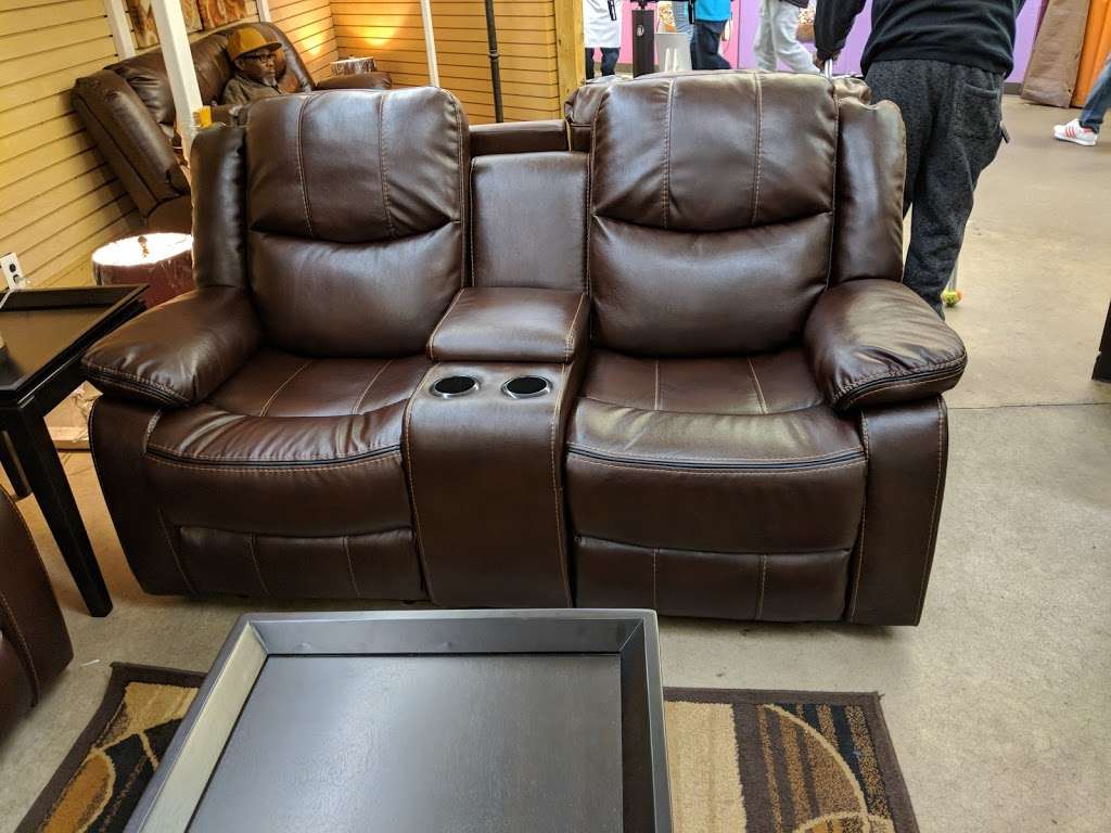 Cohen Furniture Outlet | 110 N Dupont Hwy, New Castle, DE 19720 | Phone: (302) 322-0270