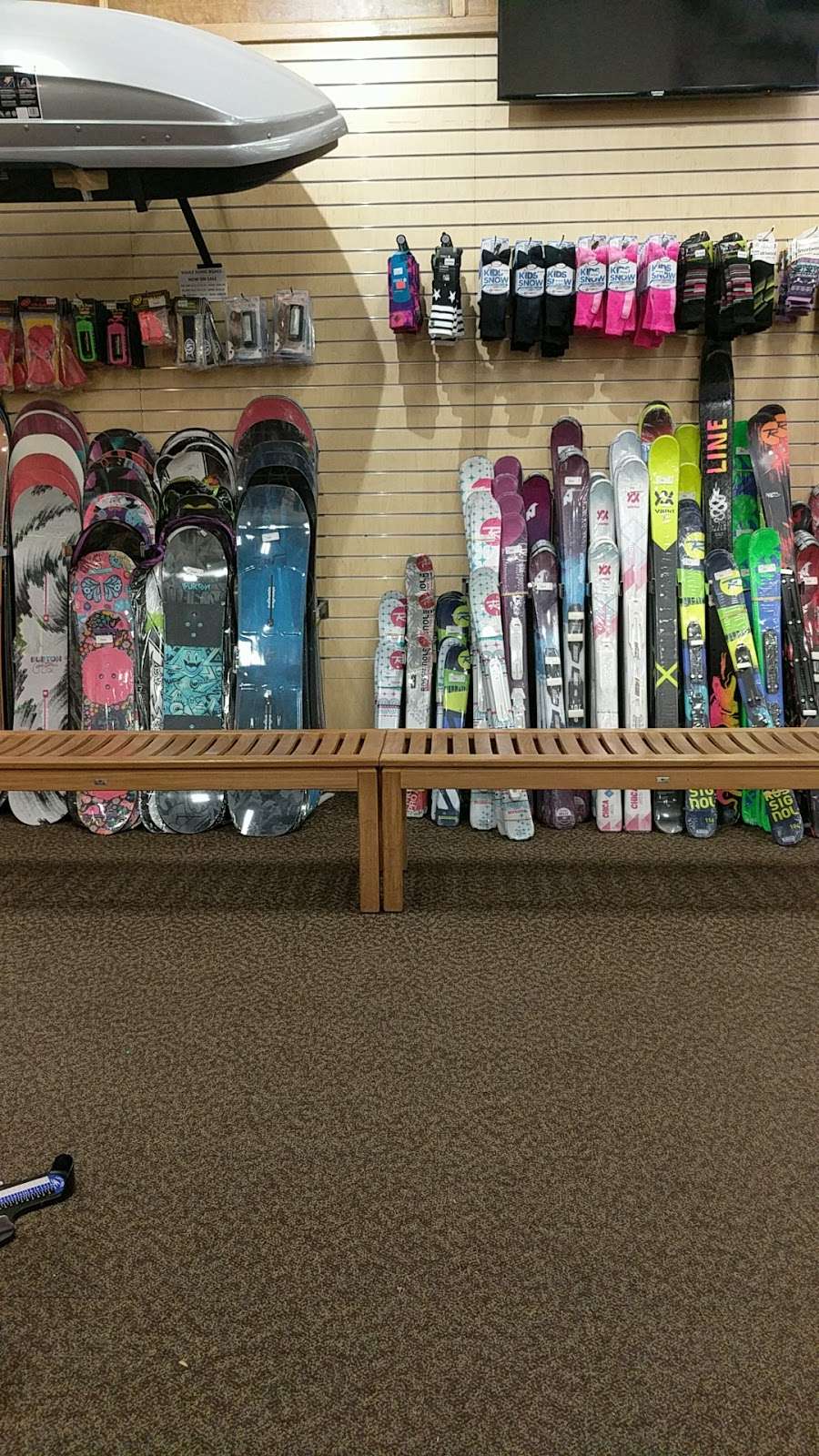 Ski Barn | 1308 Route 23 North, Wayne, NJ 07470 | Phone: (973) 256-8585