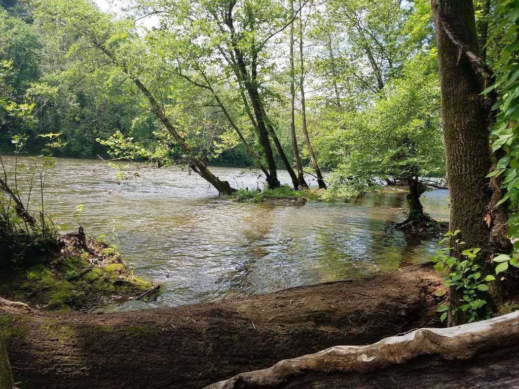 D&L Trail parking and PFBC Boat launch. | Bethlehem, PA 18020