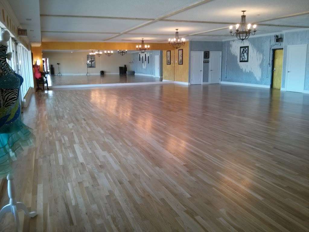 Crea Ballroom Dance Studio | 11 S Wolf Rd, Prospect Heights, IL 60070, USA | Phone: (773) 895-0822