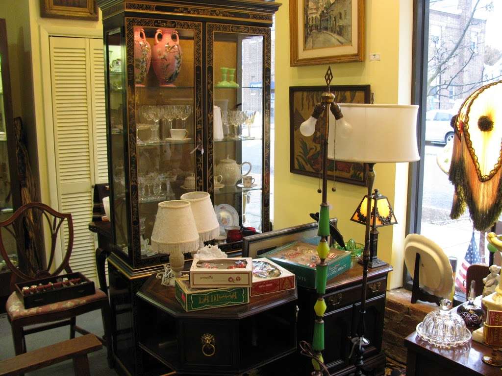 J & J Antiques | 44 Fairfield St, Montclair, NJ 07042 | Phone: (973) 744-8386