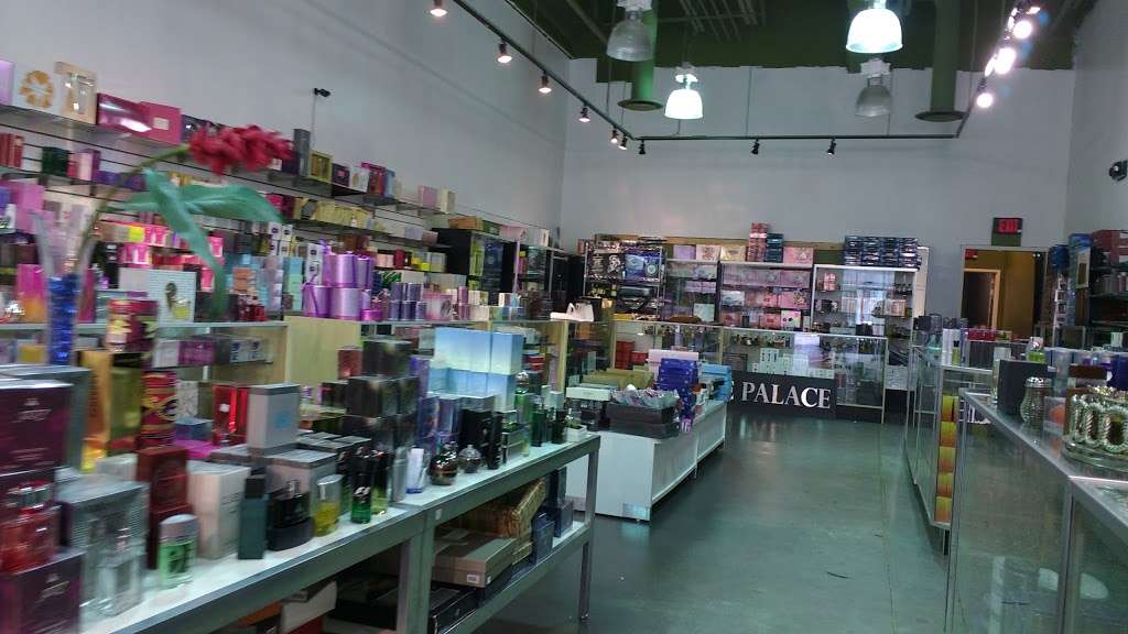 Perfume Palace | 1867 Village West Pkwy Q-119, Kansas City, KS 66109, USA | Phone: (913) 291-2914