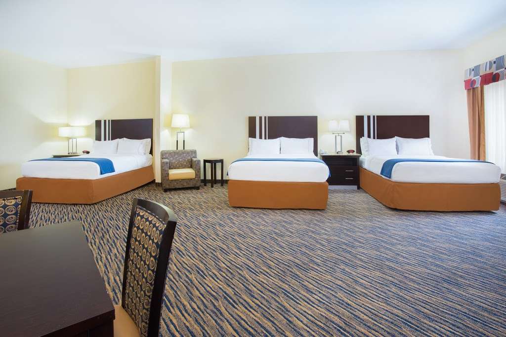 Holiday Inn Express & Suites Denver North Thornton | 12030 Grant St, Thornton, CO 80241, USA | Phone: (303) 452-0800