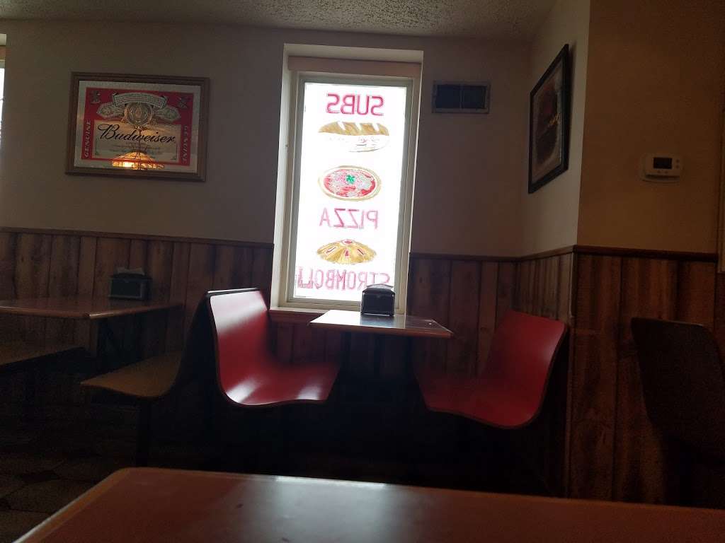 Tonys Italian Restaurant-Pizzeria | 15 N Home Ave, Topton, PA 19562, USA | Phone: (610) 682-6396