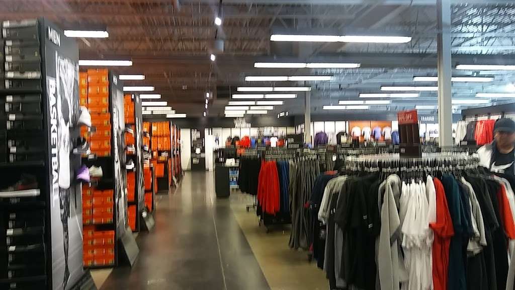 Nike Factory Store | 5885 Gulf Fwy Suite 115, Texas City, TX 77591, USA | Phone: (281) 337-3584