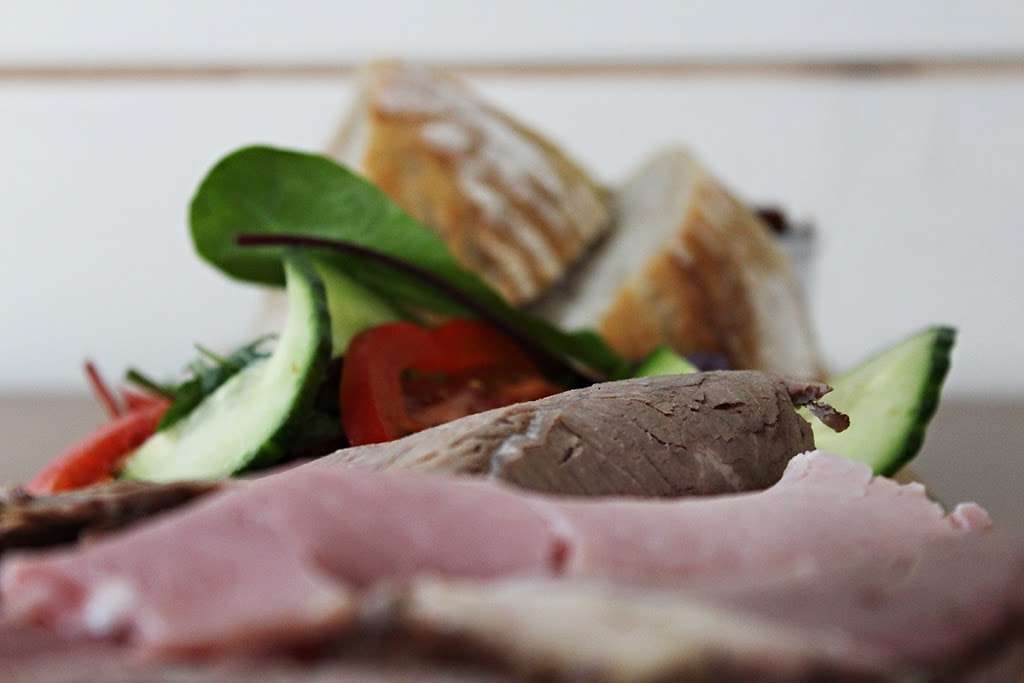 Foxholes Farm Shop, Butchery & Tea Room | London Rd, Hertford SG13 7NT, UK | Phone: 01992 552900