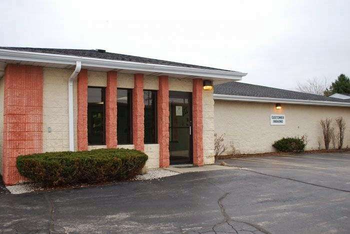 VCA Best Care Pet Motel | 918 W Sunset Dr, Waukesha, WI 53189, USA | Phone: (262) 547-7905