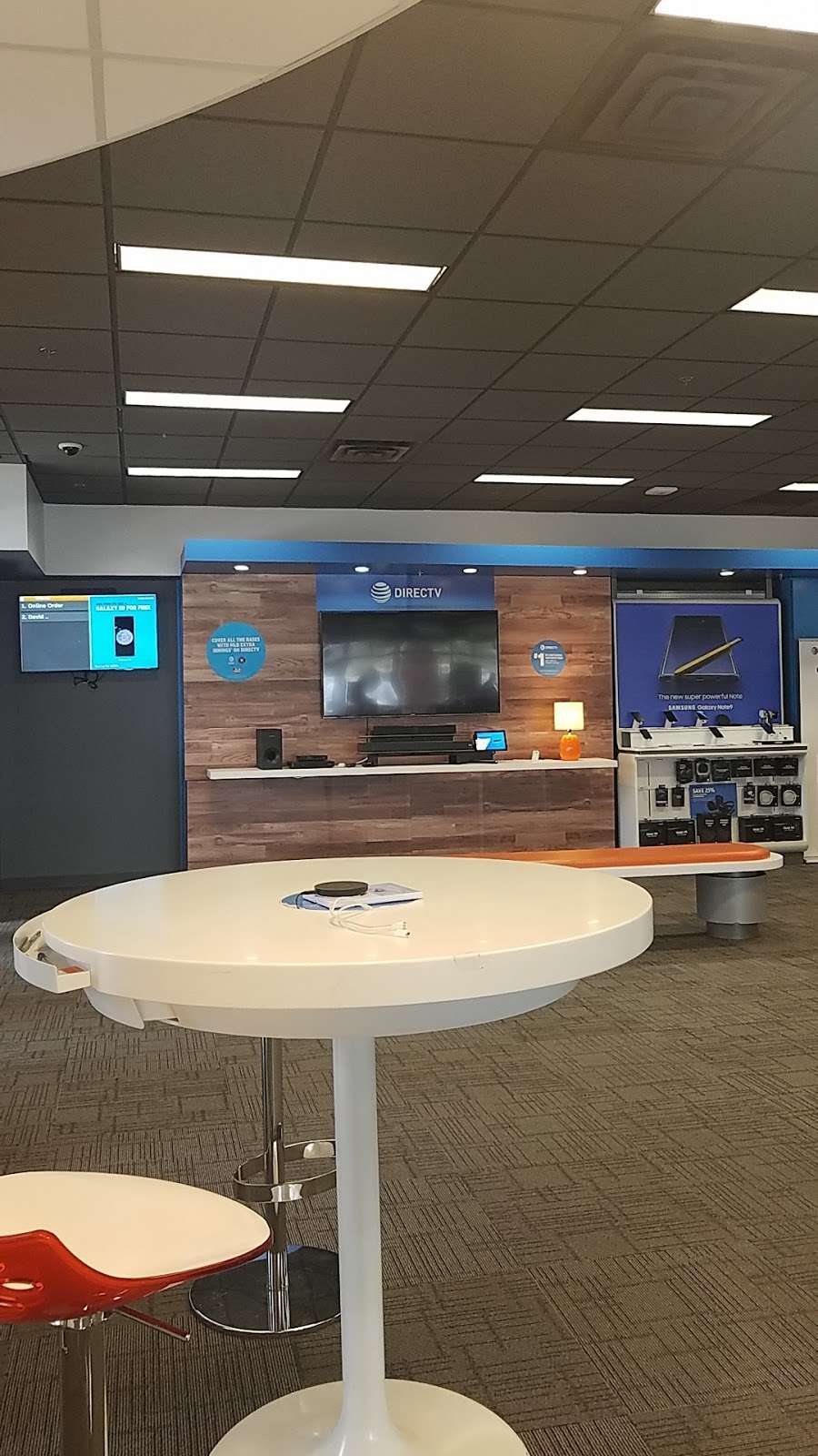 AT&T Store | 8412 Katy Fwy Suite 400, Houston, TX 77024, USA | Phone: (713) 463-5345