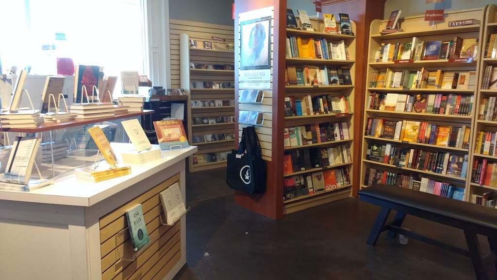 Forerunner Bookstore | 2135, 3523 E Red Bridge Rd, Kansas City, MO 64137, USA | Phone: (816) 763-0200