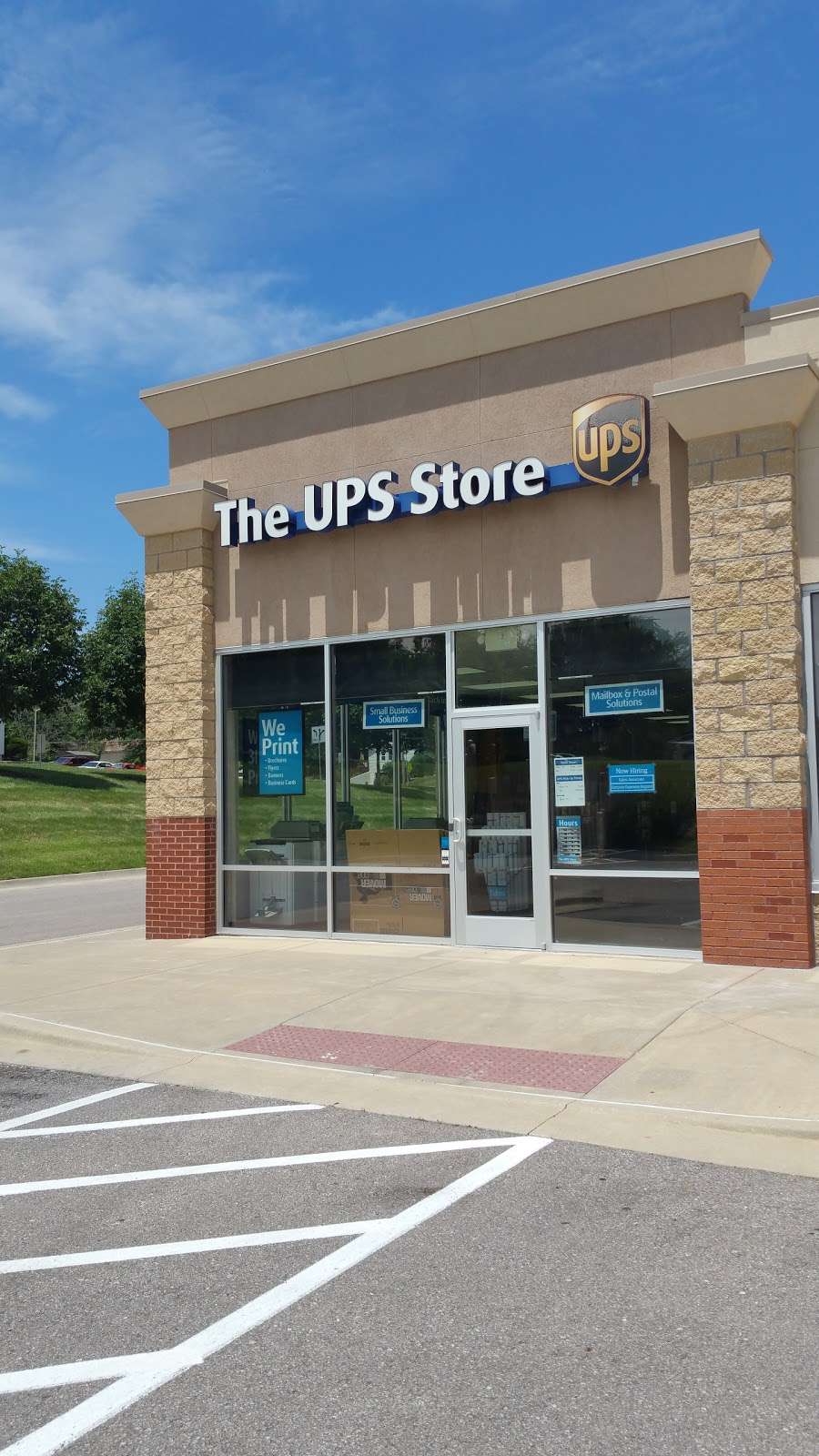 The UPS Store | 13851 W 63rd St, Shawnee, KS 66216, USA | Phone: (913) 962-7788