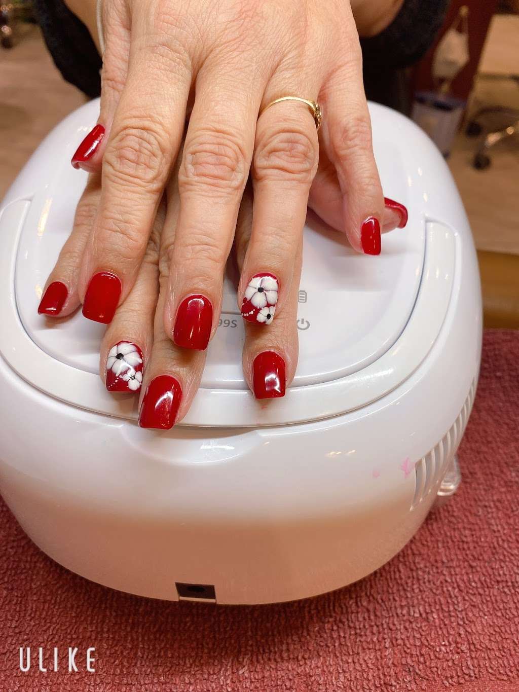 Sassy Nail Spa Avondale | 210 N Avondale Blvd, Avondale, AZ 85323, USA | Phone: (623) 215-4704