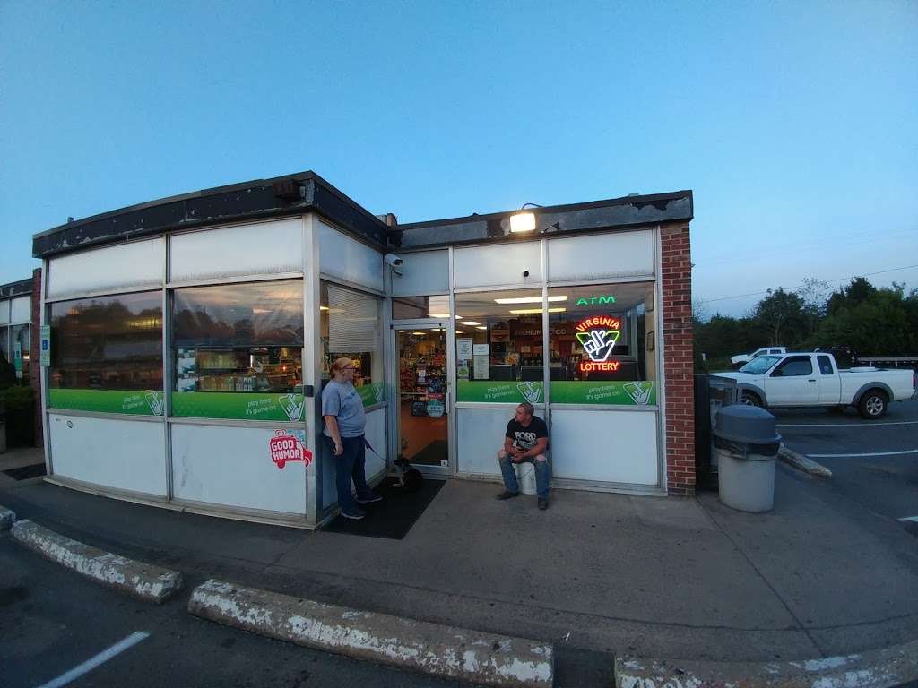 Quarles Truck Stop in 9719 James Madison Hwy, Warrenton, VA 20187, USA