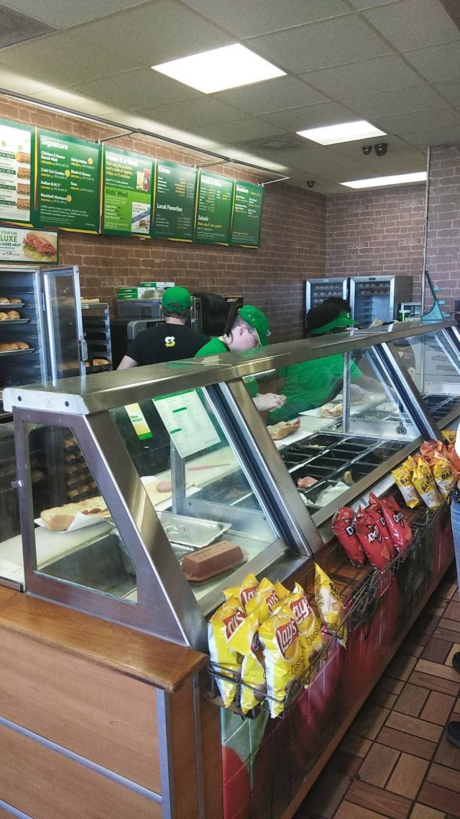 Subway | 3211 Taylorsville Rd, Statesville, NC 28625 | Phone: (704) 878-2782