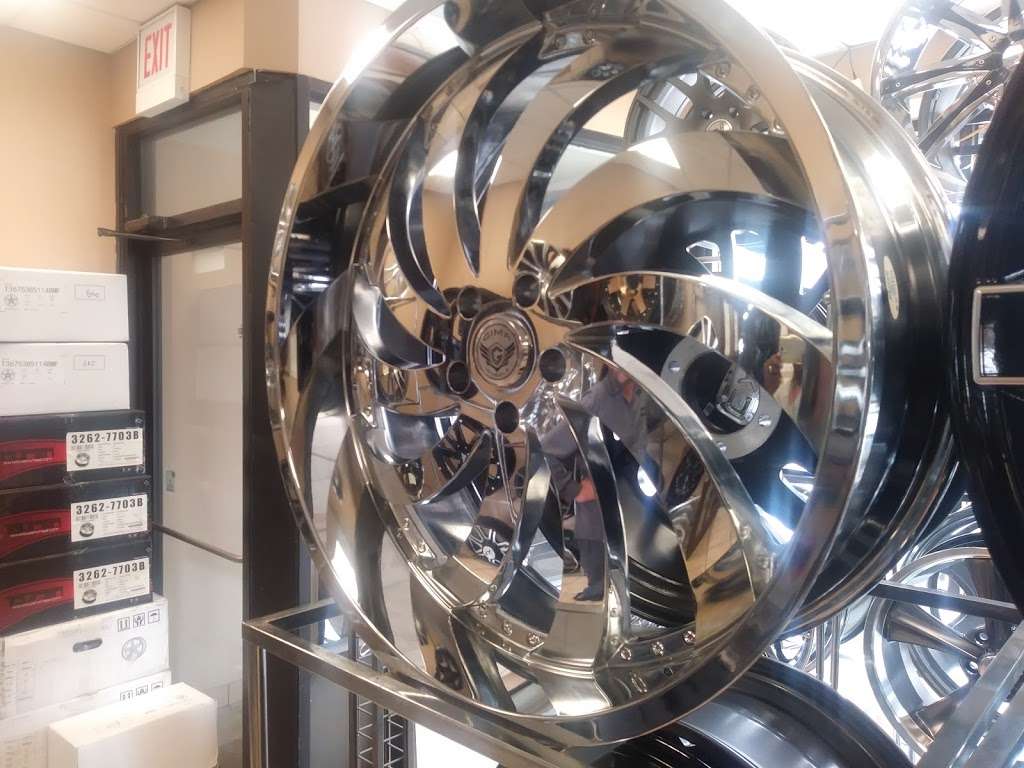 Garcias Tire Shop >> Tenorio Tire Shop - Car repair | 2548 W 63rd St, Chicago, IL 60629, USA Garcias Tire Shop >> Tenorio Tire Shop - Car repair | 2548 W 63rd St, Chicago, IL 60629, USA