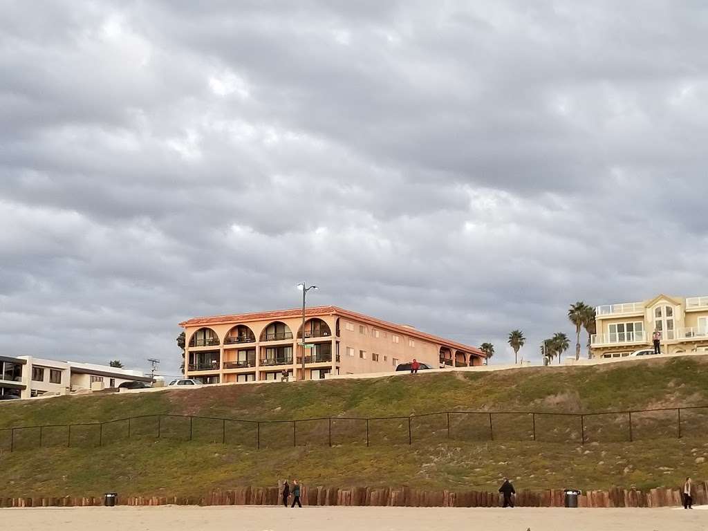 Avenue H Beach Lifeguard Tower | 1601-, 1667 Esplanade, Redondo Beach, CA 90277