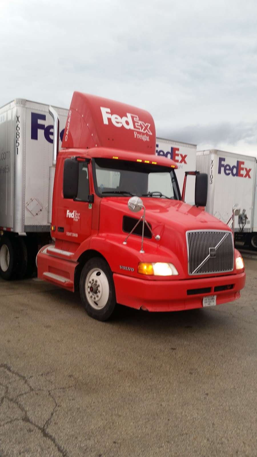 FedEx Freight | 5101 S Lawndale Ave, Summit, IL 60501 | Phone: (800) 334-2739