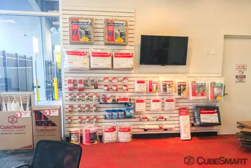 CubeSmart Self Storage | 490 NW 36th St, Miami, FL 33127, USA | Phone: (786) 558-1001