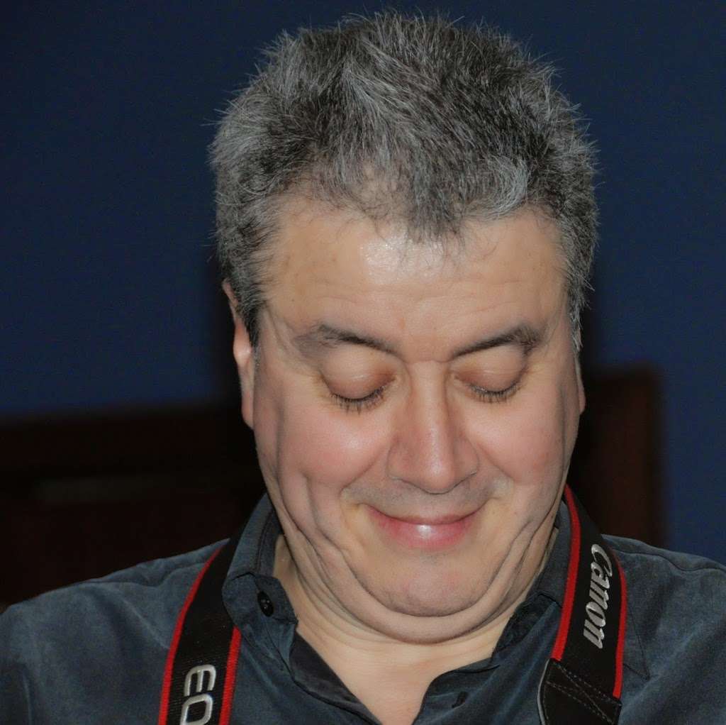 AP Photo & Video Studio | 121-21 95th Ave, South Richmond Hill, NY 11419, USA | Phone: (718) 300-9755