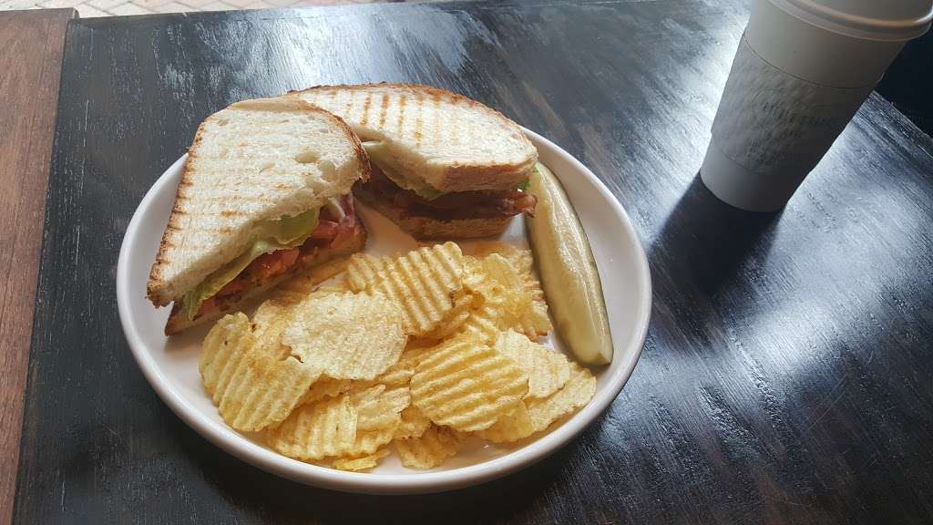 Little Branch Cafe | 1251 S Prairie Ave, Chicago, IL 60605, USA | Phone: (312) 360-0101