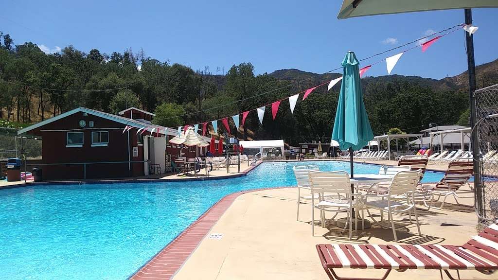 R-Ranch At the Lake | 1962 Capell Valley Rd, Napa, CA 94558, USA | Phone: (707) 252-0140