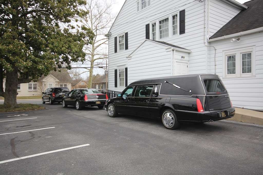 Bishop-Hastings Funeral Home | 19 S Main St #9664, Selbyville, DE 19975, USA | Phone: (302) 436-8421