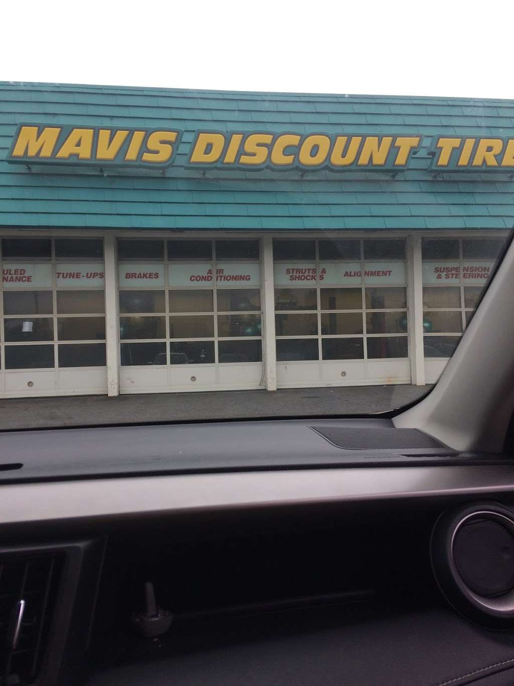 Mavis Discount Tire | 861 Nazareth Pike, Nazareth, PA 18064, USA | Phone: (610) 340-1512