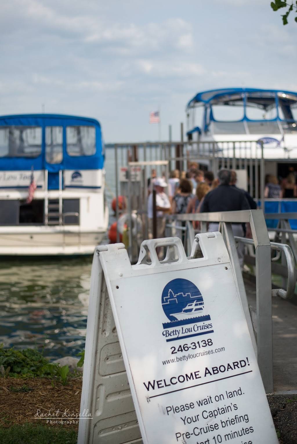 Betty Lou Cruises | 5339 Lighthouse Bay Dr, Madison, WI 53704, USA | Phone: (608) 246-3138