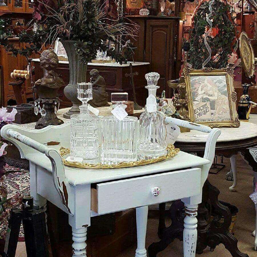 Rose Royce Antiques | 5717 2nd St, Katy, TX 77493, USA | Phone: (713) 446-0412