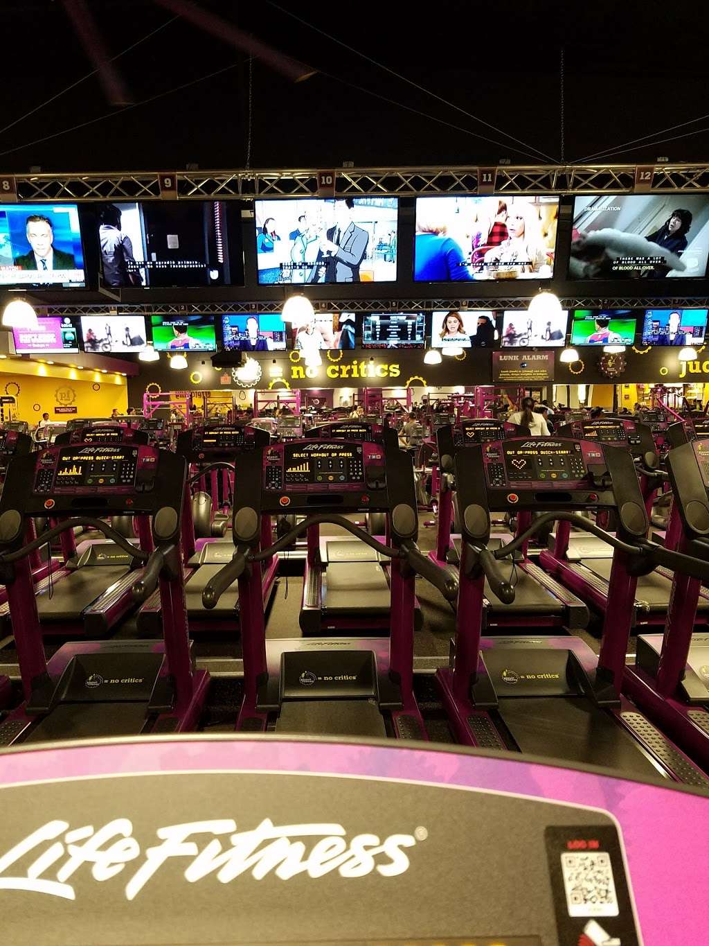 Planet Fitness | 4135 Chicago Ave Ste 190, Riverside, CA 92507, USA | Phone: (951) 779-2977