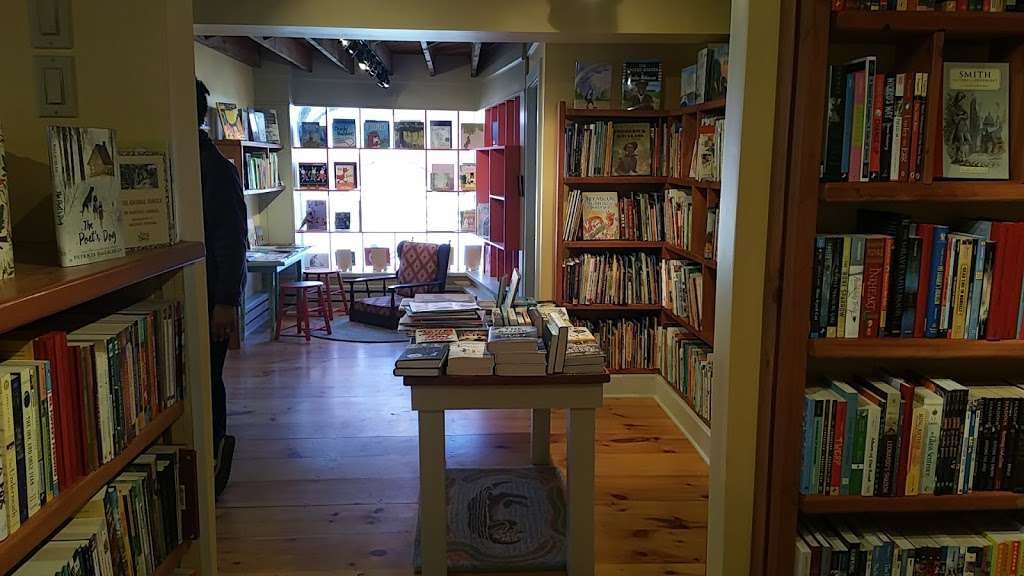 The Bear and the Books | 45 W Broad St, Hopewell, NJ 08525, USA | Phone: (609) 466-1166