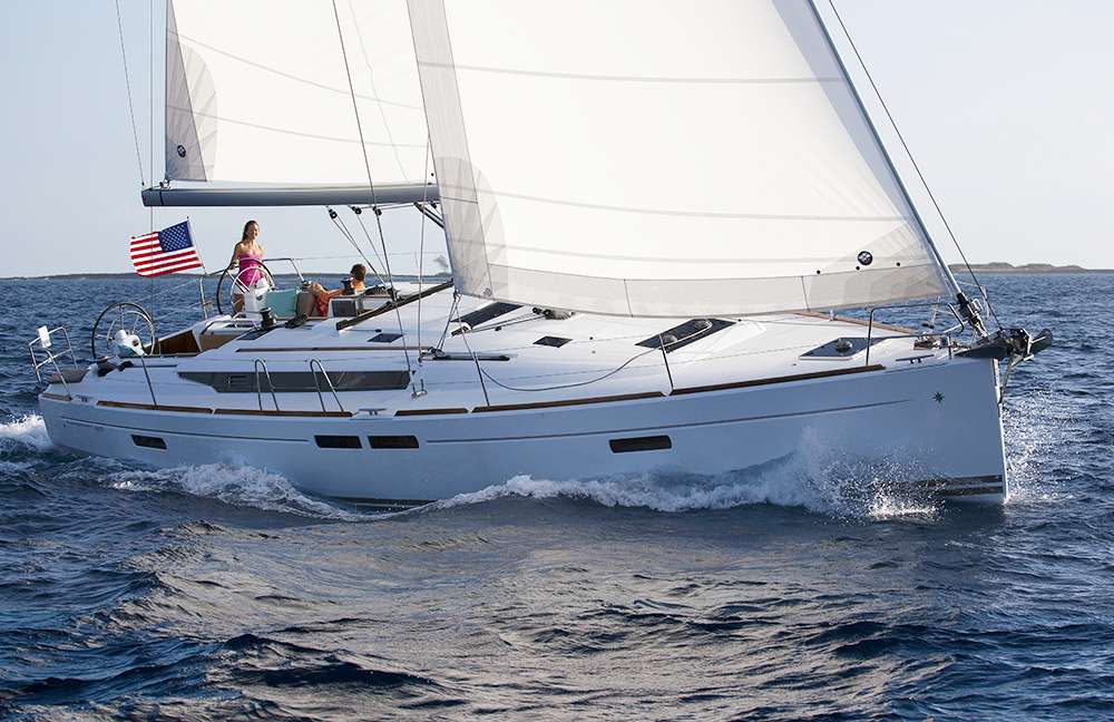 Pinnacle Yachts - Belmont Harbor | 3600 N Recreation Dr, Chicago, IL 60613, USA | Phone: (312) 896-0777