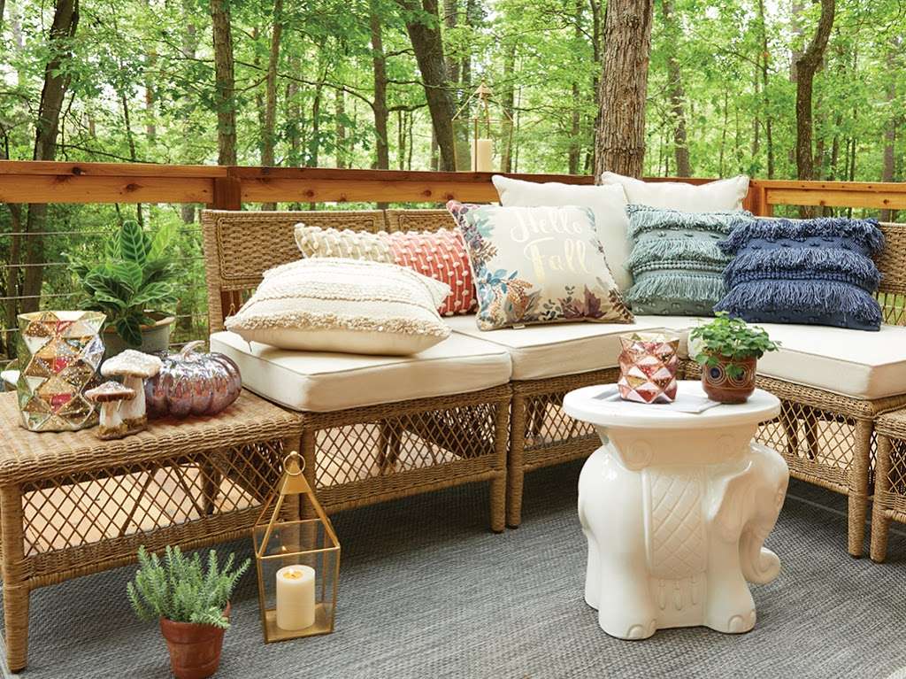 Pier 1 | 407 Arena Hub Plaza, Wilkes-Barre Township, PA 18702, USA | Phone: (570) 829-3455