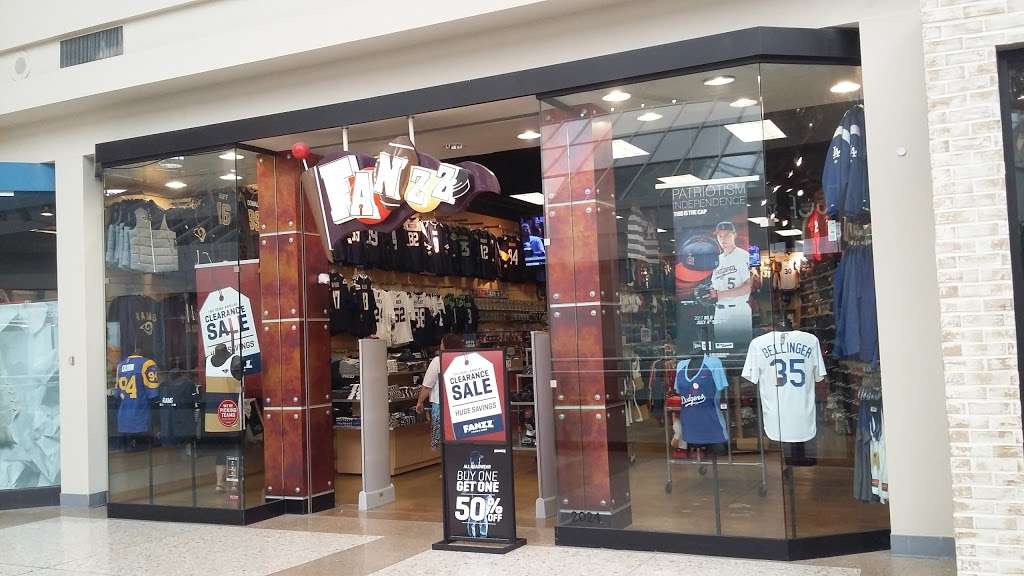 Fanzz Sports Apparel - West Cali | 2024 Westminster Mall, Westminster, CA 92683 | Phone: (714) 890-4036