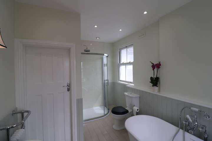 Coulsdon Bathroom & Kitchen Installers | unit 1, 34 Grove Wood Hill, Coulsdon CR5 2EL, UK | Phone: 020 3887 1917