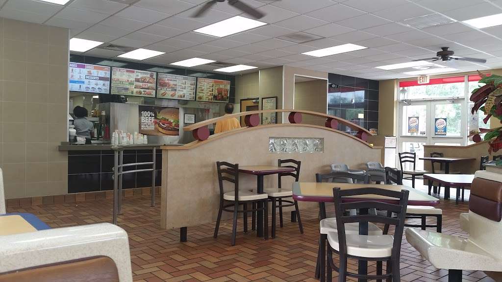 Burger King | 7080 Seminole Pratt Whitney Rd, Loxahatchee, FL 33470, USA | Phone: (561) 798-7026