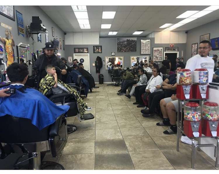 A cut above the rest barber shop L.A | 628 E Manchester Ave, Los Angeles, CA 90001, USA | Phone: (323) 770-1086