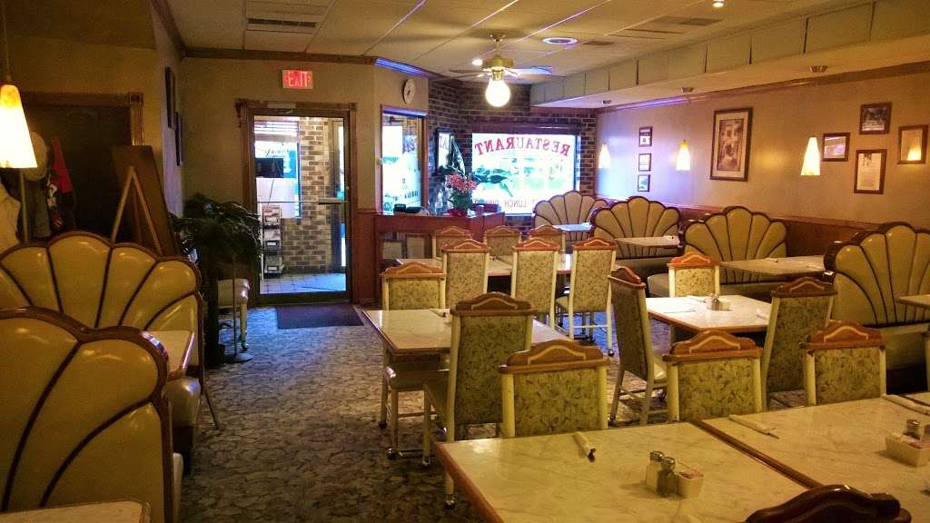 Sunmist Cafe | 319 E Walworth Ave, Delavan, WI 53115, USA | Phone: (262) 740-9050