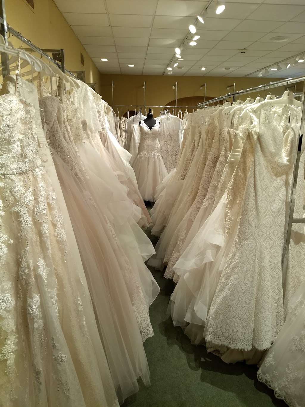 Kathryns Bridal & Dress Shop | 3807 W Elm St, McHenry, IL 60050 | Phone: (815) 385-7330