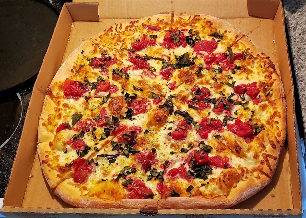 pizza over yonder | 21934 FL-40, Astor, FL 32102, USA | Phone: (352) 759-3001