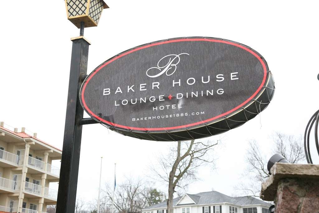 The Baker House | 327 Wrigley Dr, Lake Geneva, WI 53147, USA | Phone: (262) 248-4700