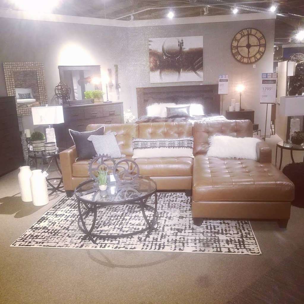 Ashley HomeStore | 5107 Centerline Dr., Kokomo, IN 46902, USA | Phone: (765) 450-5115